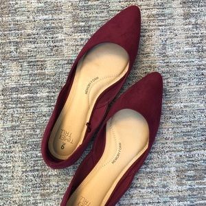 Wine maroon memory foam flats perfect for Fall